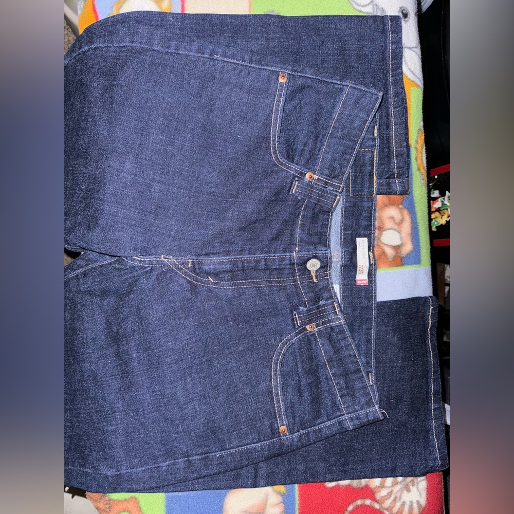 525 Levi bootcut jeans